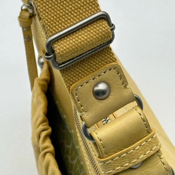 Fossil Yellow Shoulder Bag Mint Condition - Picture 11 of 12